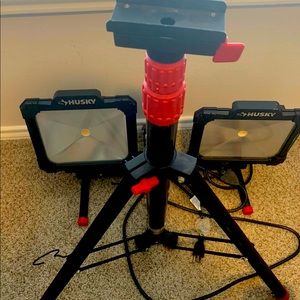 Husky 7000 Lumen Twin Led Worklight.Used Like New